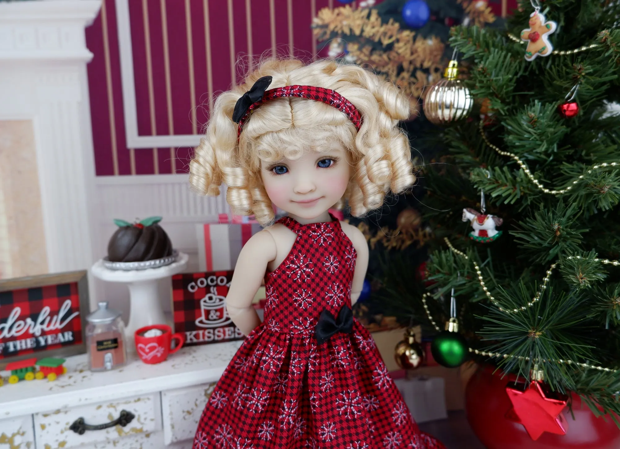 Holiday Snowflakes - dress with shoes for Ruby Red Fashion Friends doll