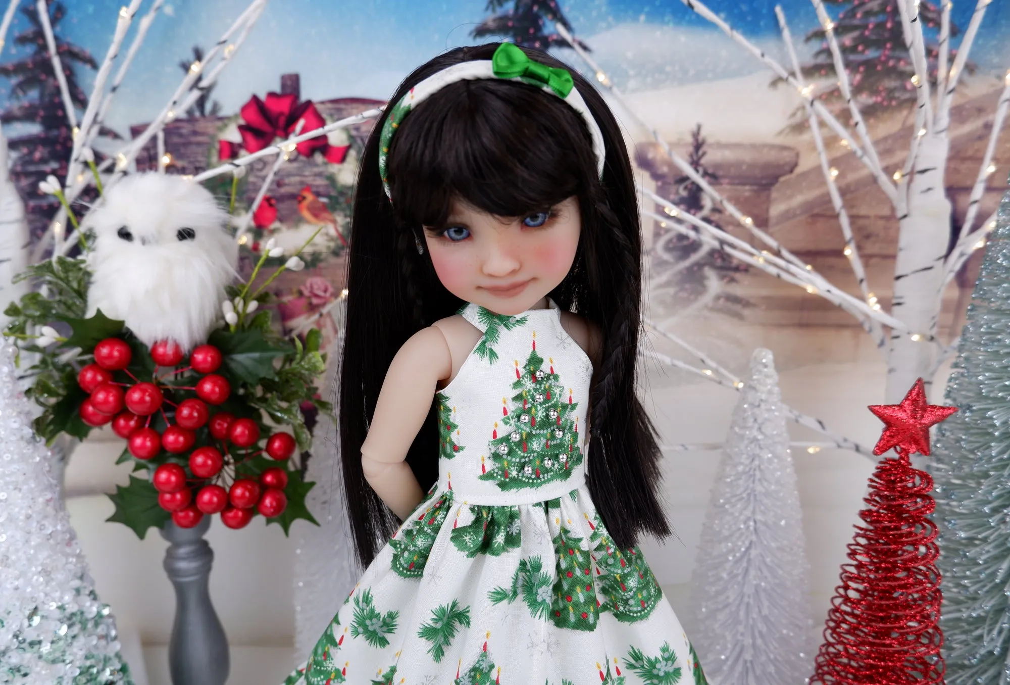 O Tannenbaum - dress with shoes for Ruby Red Fashion Friends doll