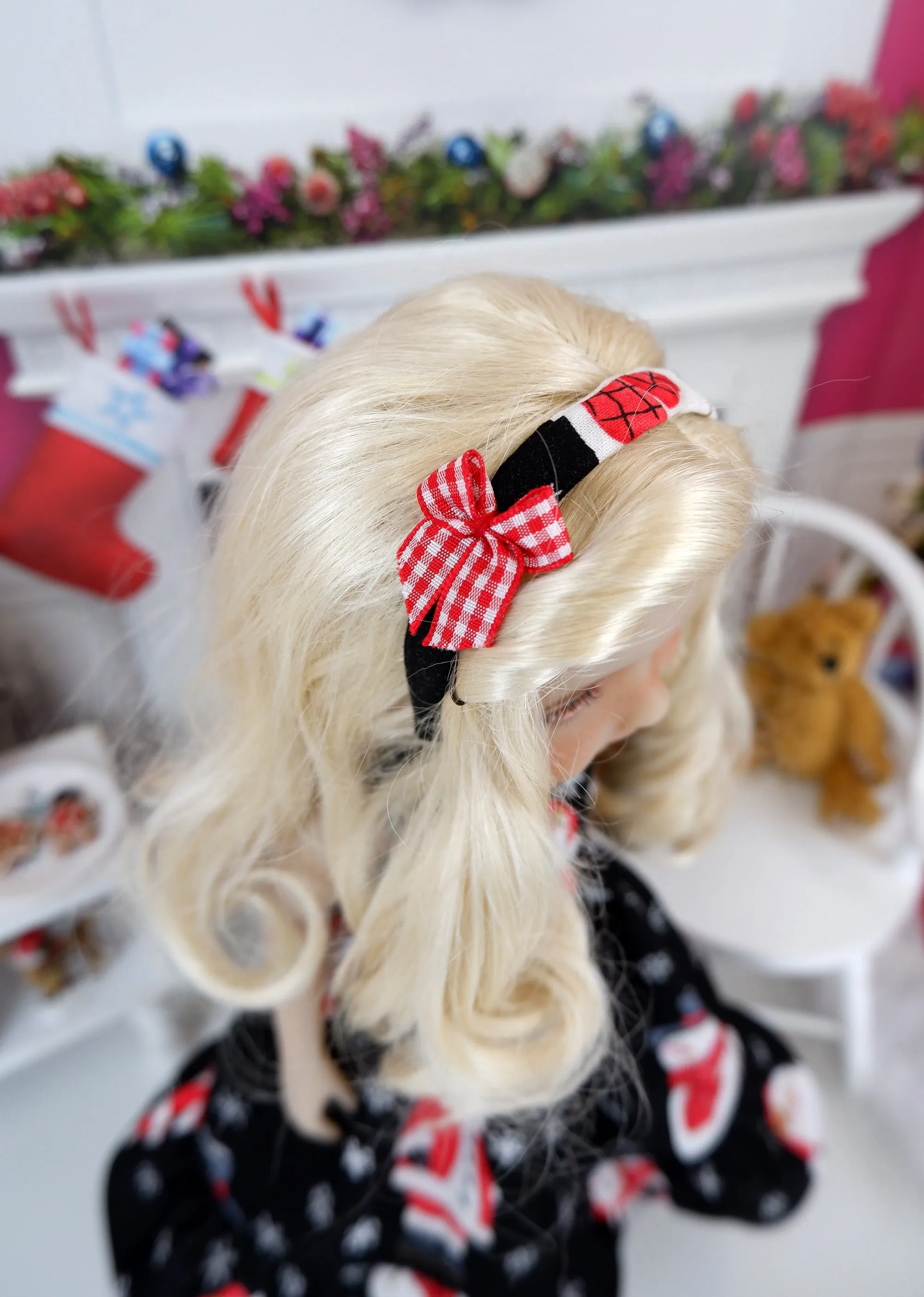 Santa & Snow - dress with shoes for Ruby Red Fashion Friends doll